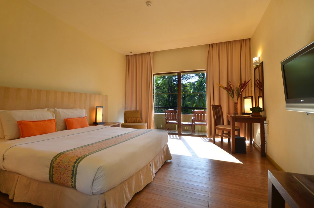Damai Puri Resort & Spa Kuching Exteriör bild Deluxe Room