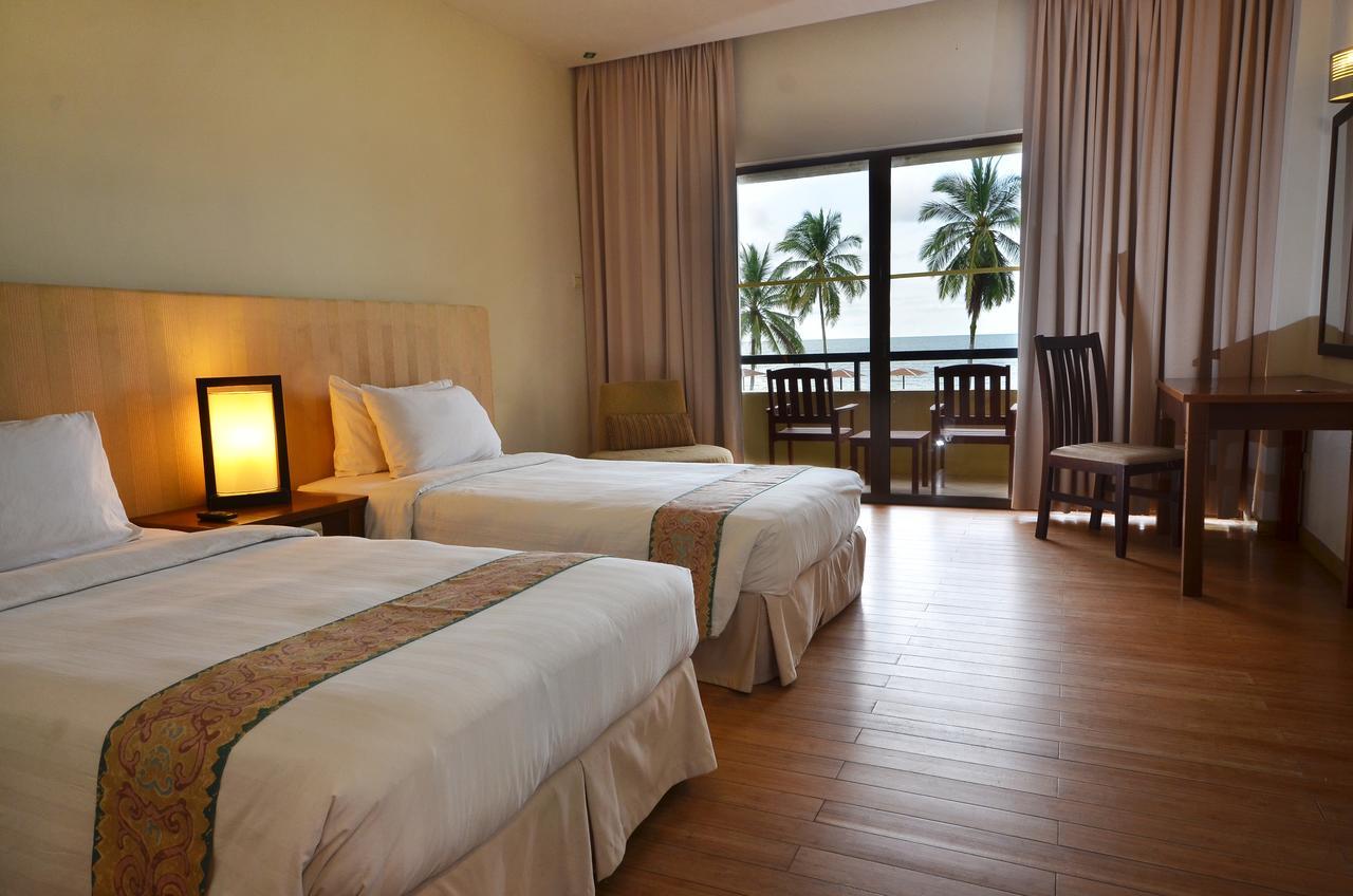 Damai Puri Resort & Spa Kuching Exteriör bild Deluxe Seaview Room